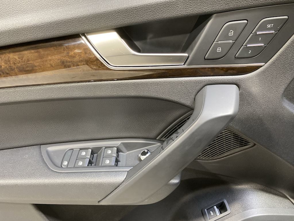 Thumbnail: 2018 Audi Q5 - 23