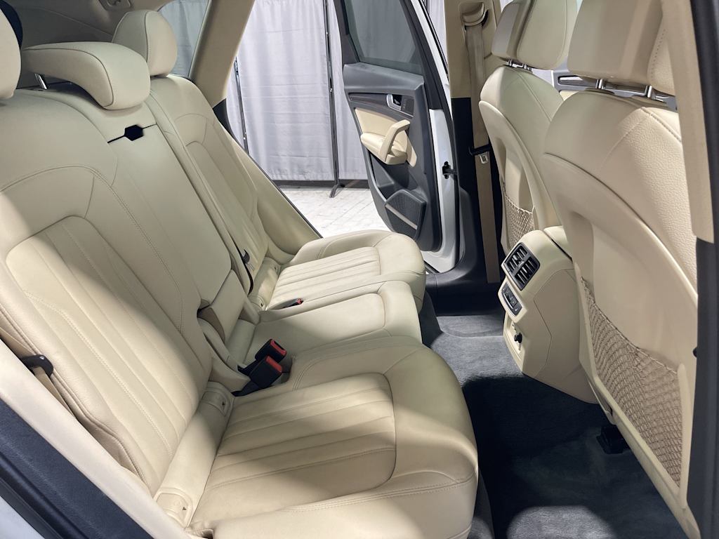 Thumbnail: 2020 Audi Q5 - 19