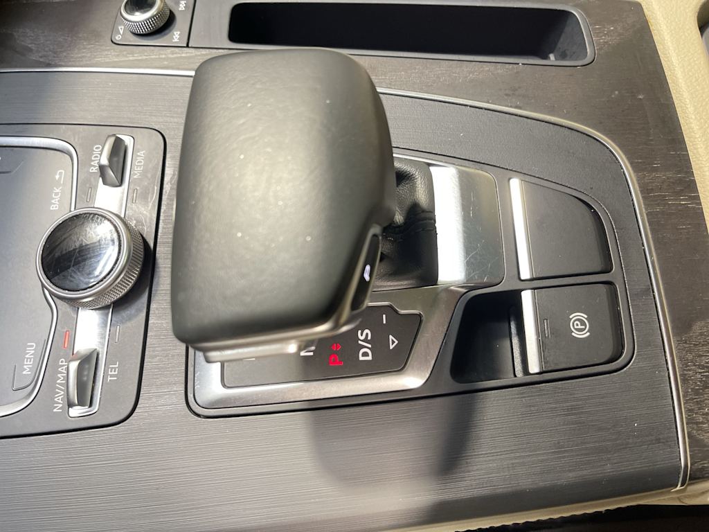 Thumbnail: 2020 Audi Q5 - 21