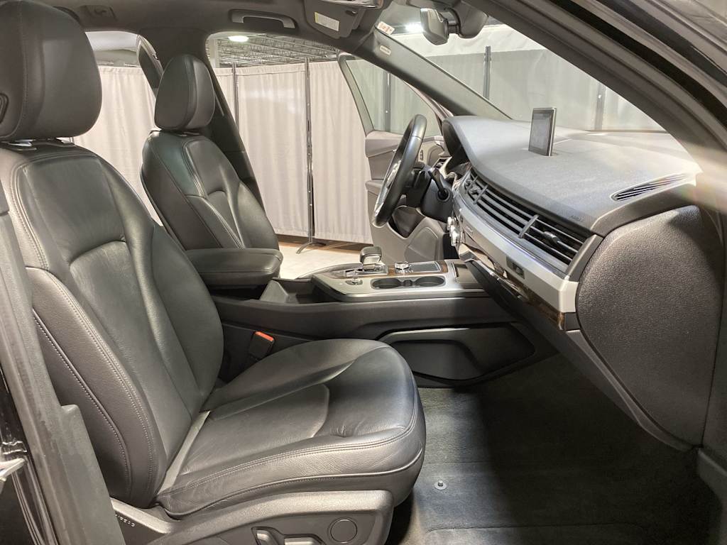 Thumbnail: 2017 Audi Q7 - 20