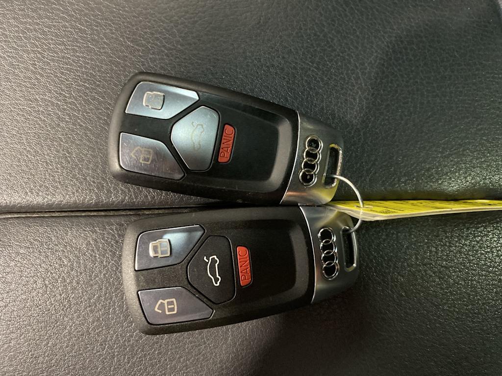 Thumbnail: 2017 Audi Q7 - 17