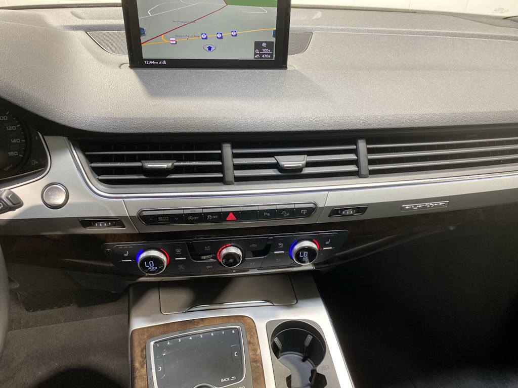 Thumbnail: 2017 Audi Q7 - 14