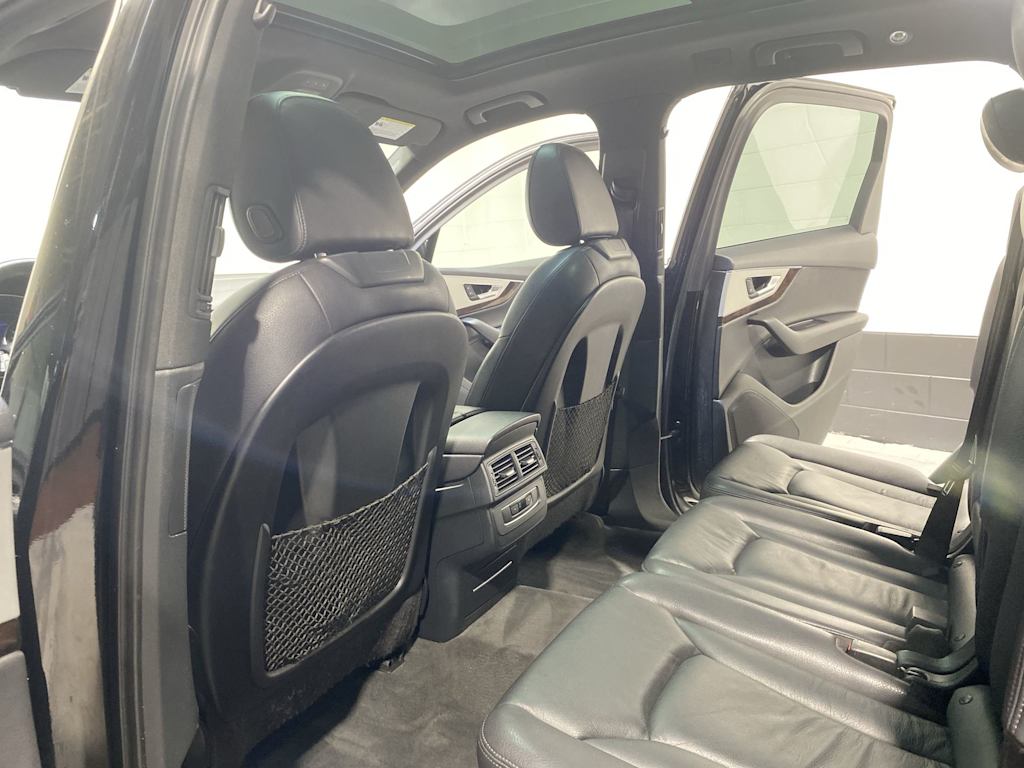 Thumbnail: 2017 Audi Q7 - 13