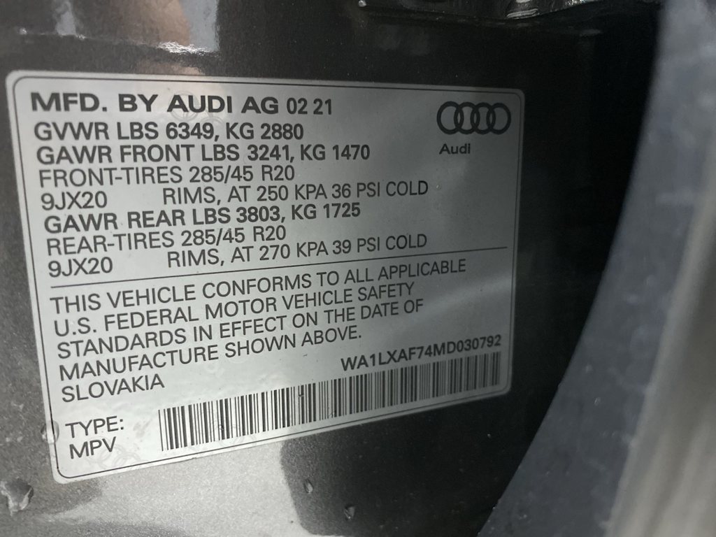 Thumbnail: 2021 Audi Q7 - 21