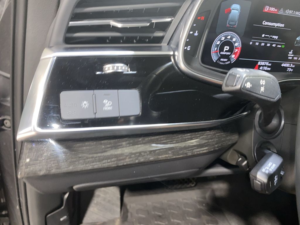 Thumbnail: 2021 Audi Q7 - 24