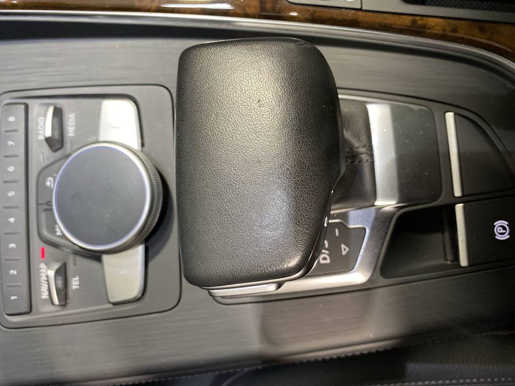 Thumbnail: 2019 Audi A4 - 21