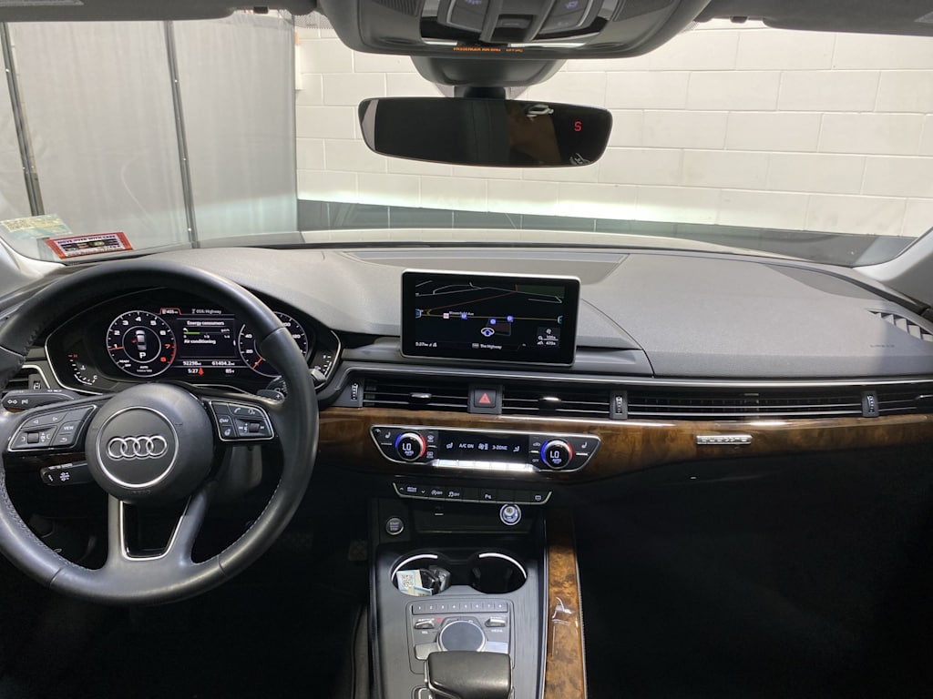 Thumbnail: 2019 Audi A4 - 2