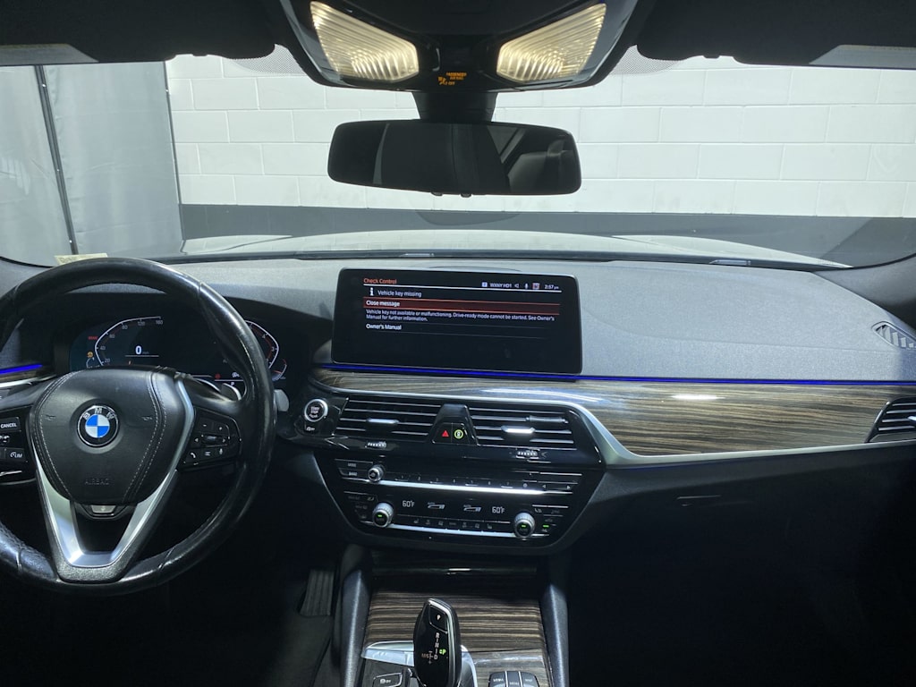 Thumbnail: 2021 BMW 5 Series - 2