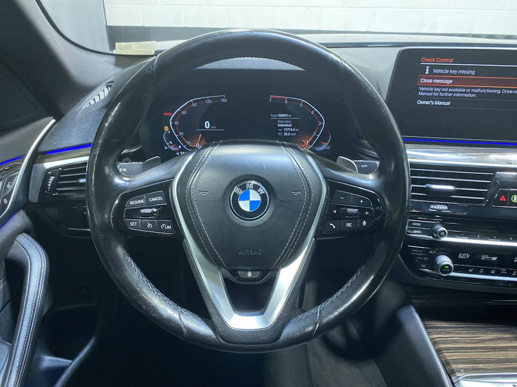 Thumbnail: 2021 BMW 5 Series - 10