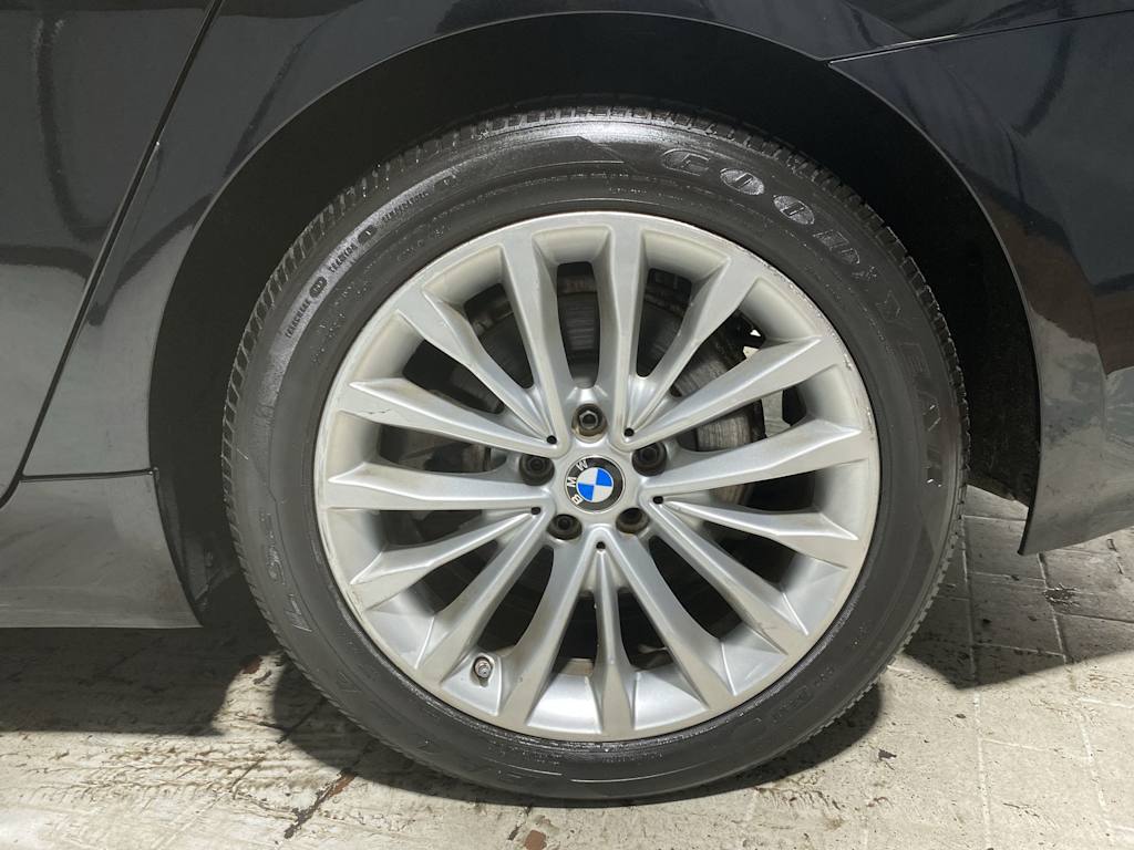 Thumbnail: 2021 BMW 5 Series - 8