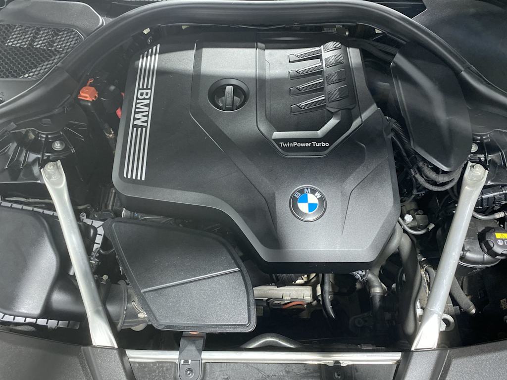 Thumbnail: 2021 BMW 5 Series - 9