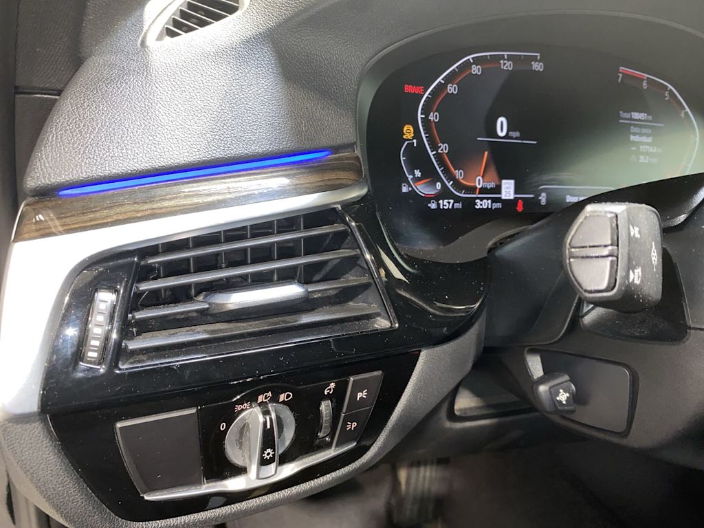 Thumbnail: 2021 BMW 5 Series - 24