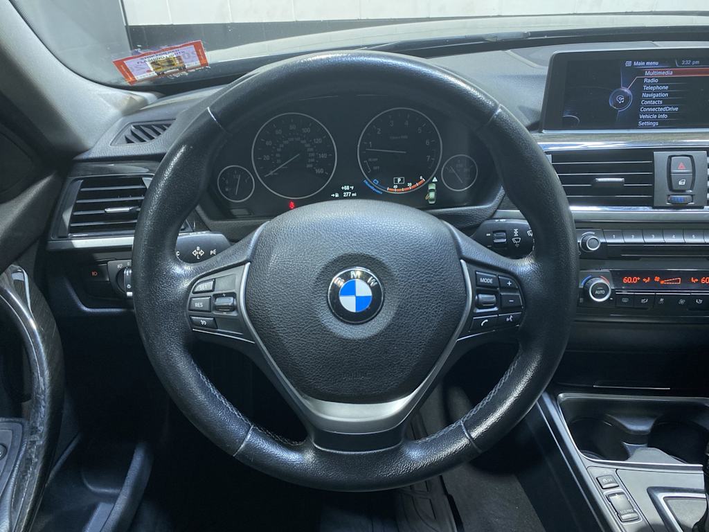 Thumbnail: 2015 BMW 3 Series - 10