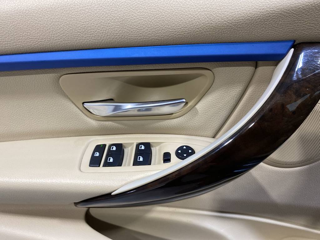 Thumbnail: 2014 BMW 3 Series - 23