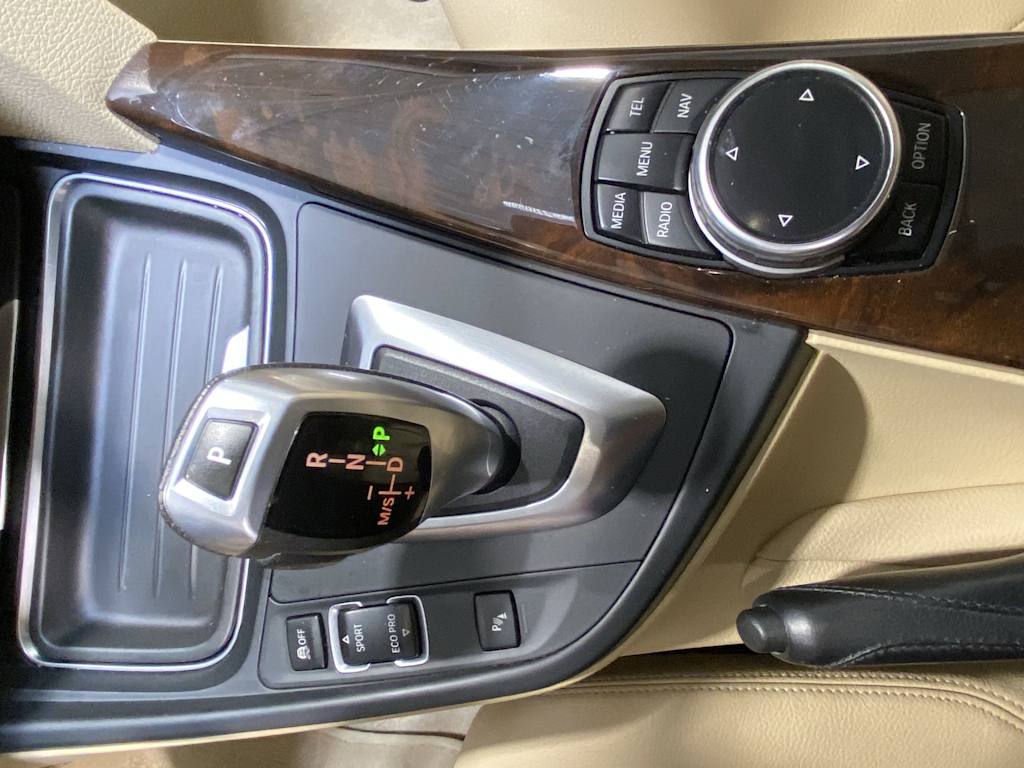 Thumbnail: 2014 BMW 3 Series - 21