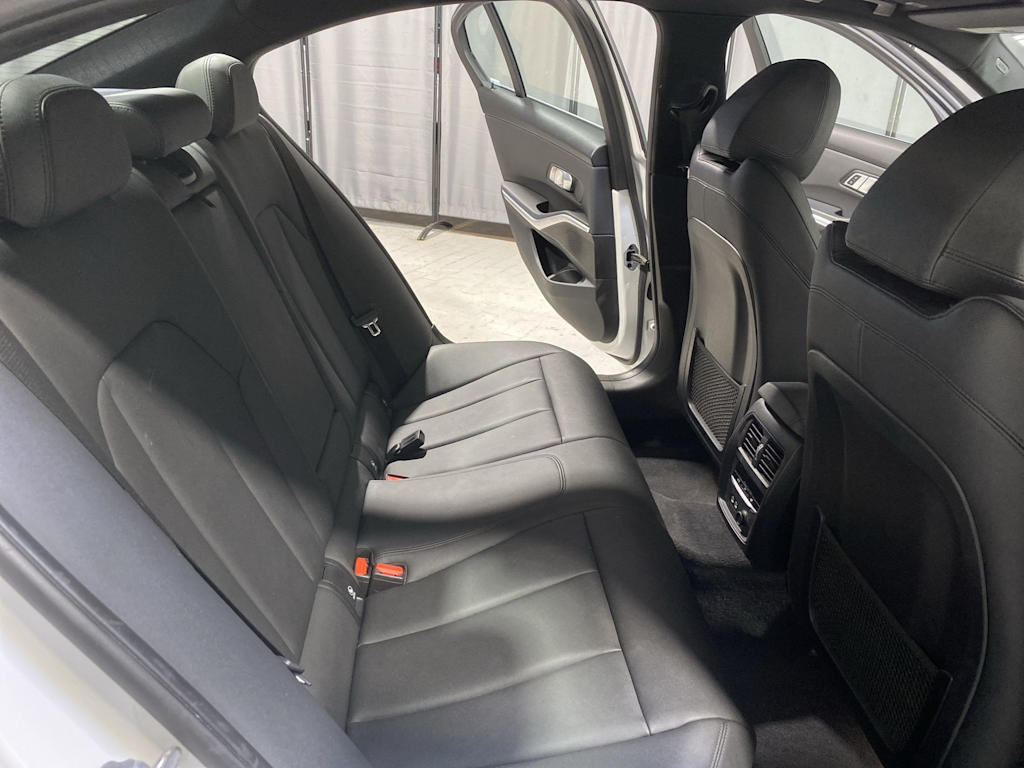 Thumbnail: 2019 BMW 3 Series - 20