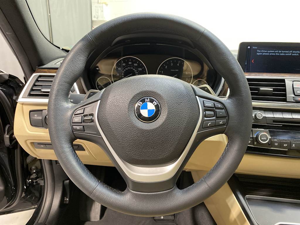 2018 BMW 3 Series 330xi 9