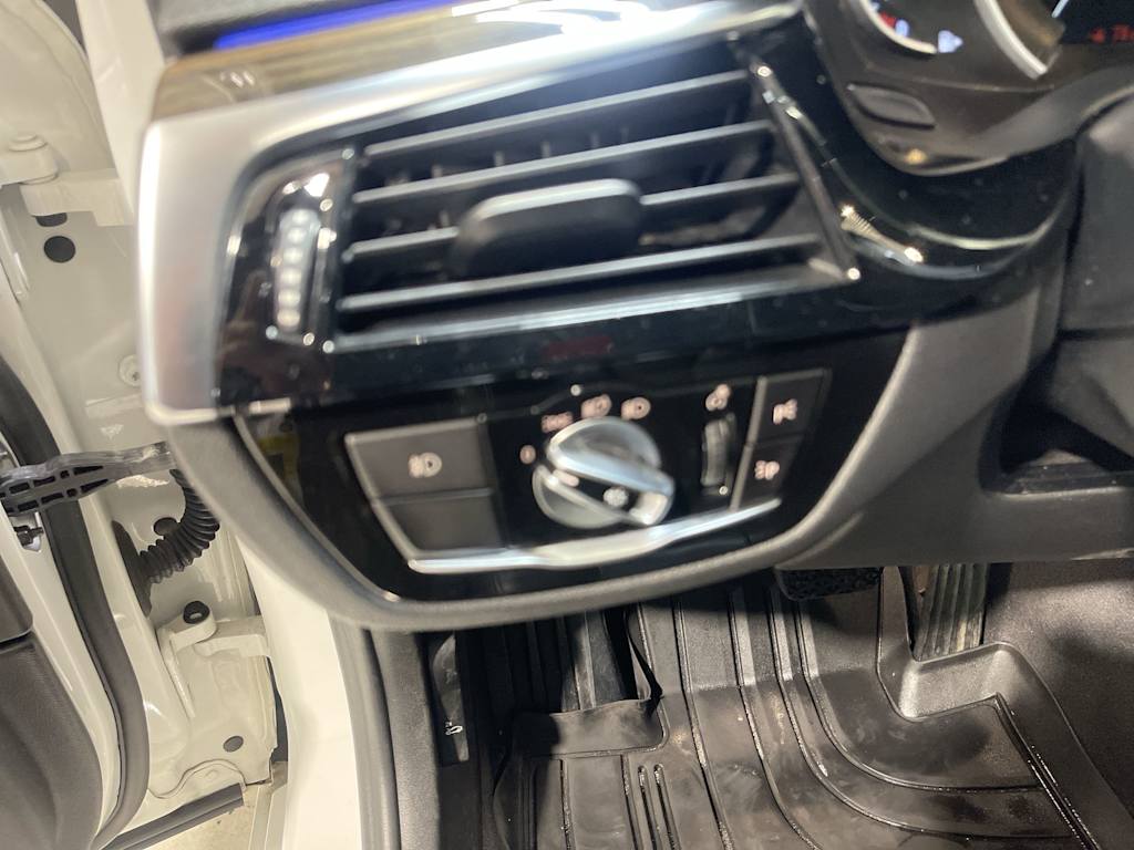 Thumbnail: 2018 BMW 5 Series - 23