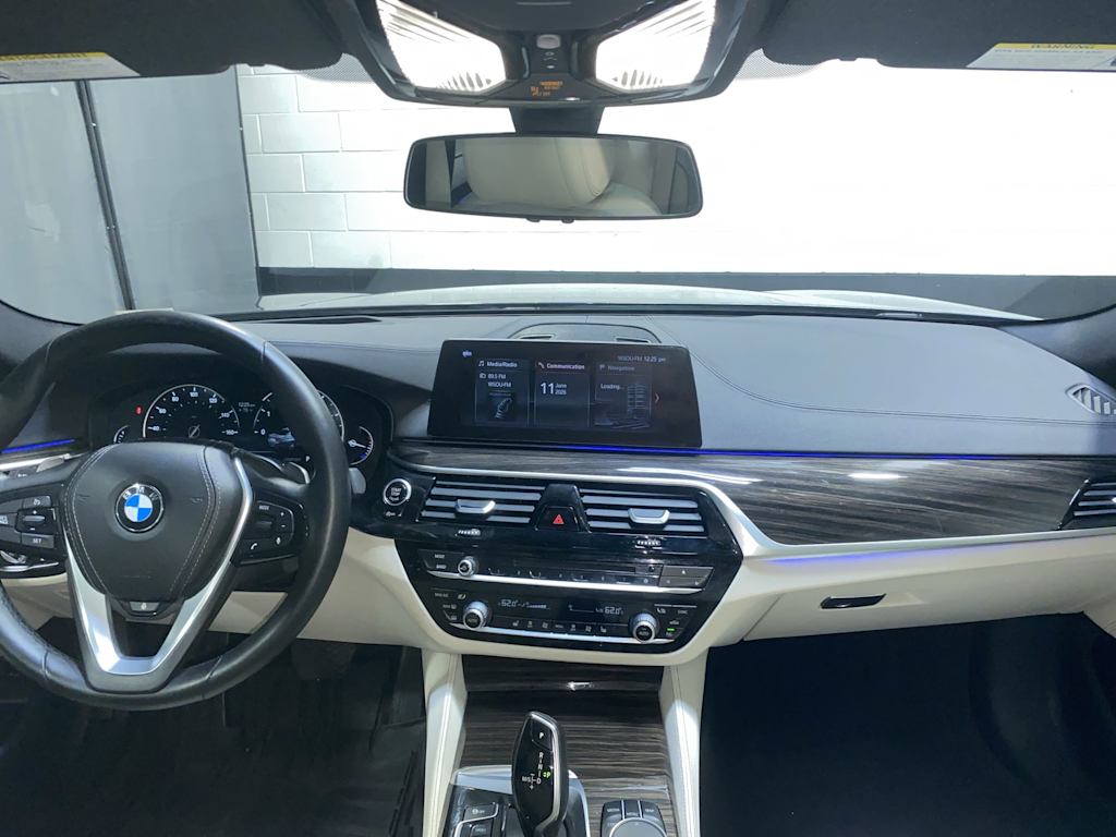 Thumbnail: 2017 BMW 5 Series - 2