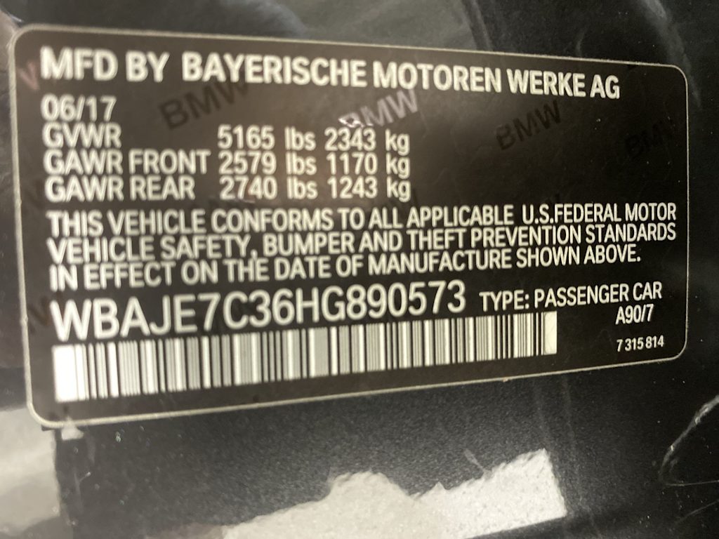 Thumbnail: 2017 BMW 5 Series - 17