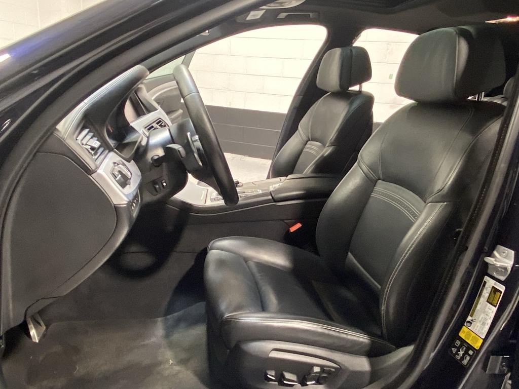 Thumbnail: 2016 BMW 5 Series - 12
