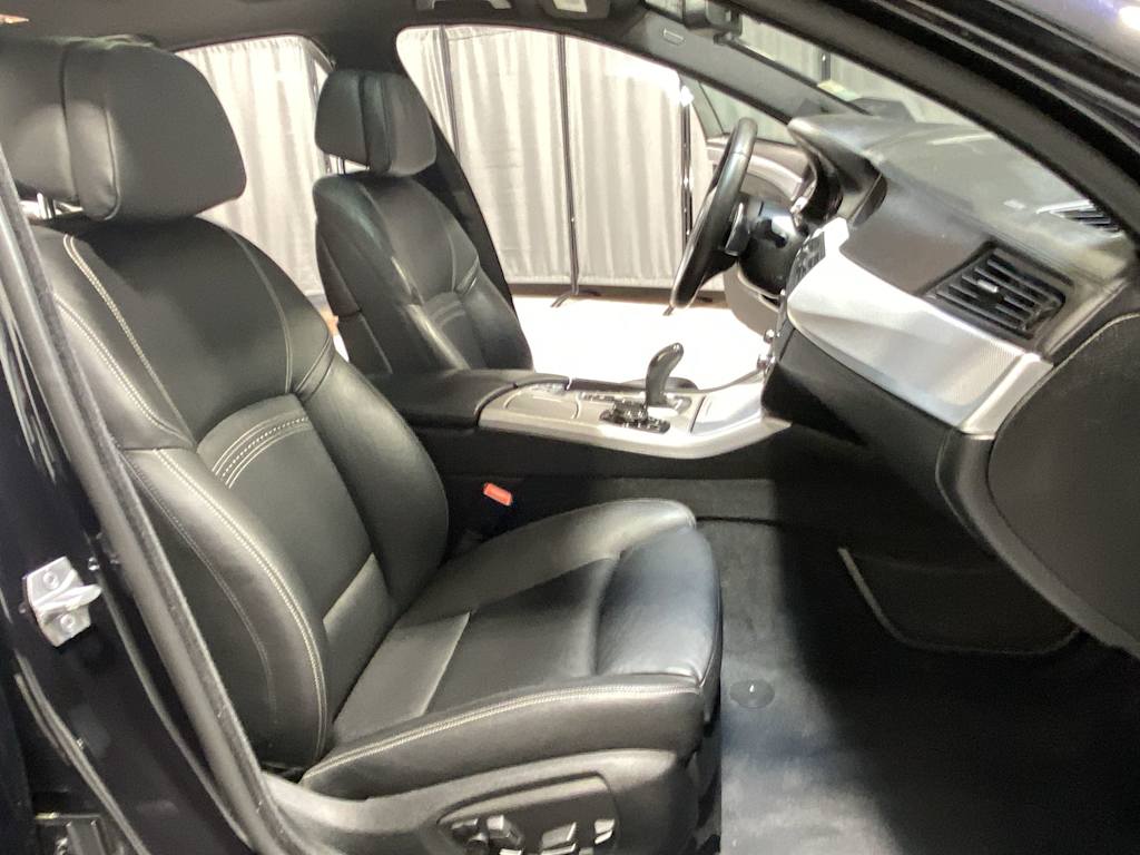 Thumbnail: 2016 BMW 5 Series - 20