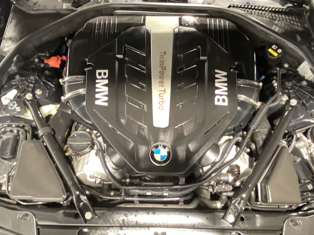 Thumbnail: 2016 BMW 5 Series - 9