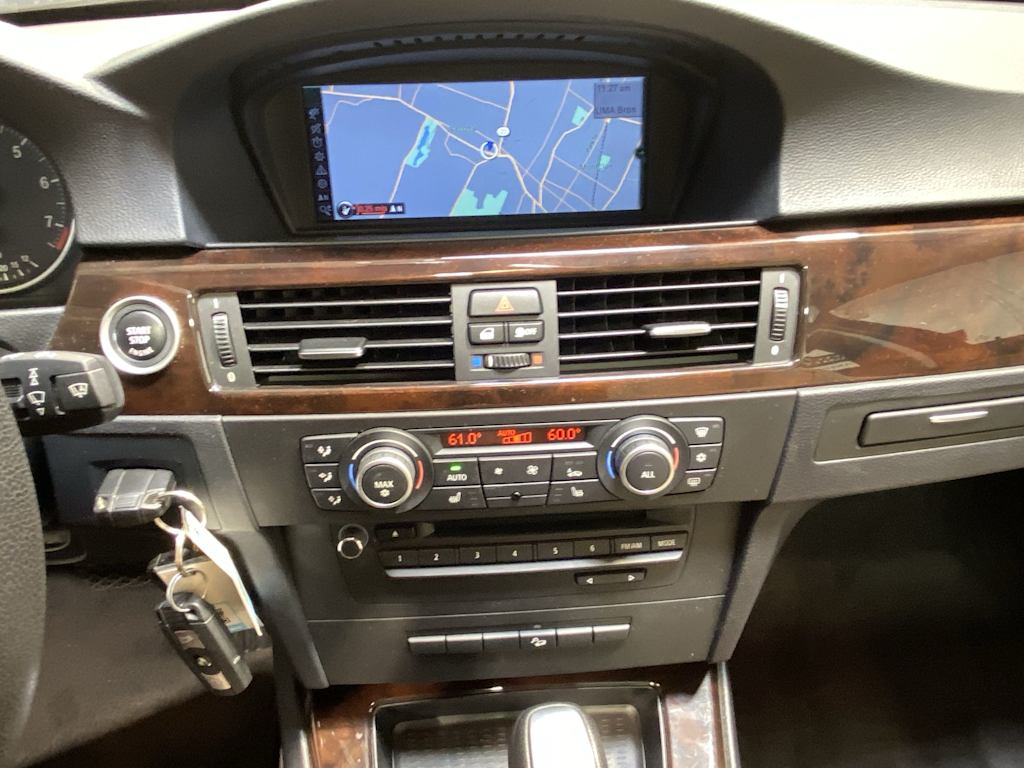Thumbnail: 2012 BMW 3 Series - 14