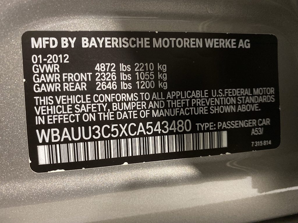 Thumbnail: 2012 BMW 3 Series - 18