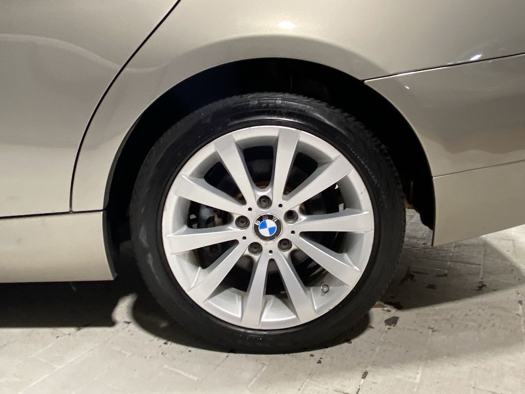 Thumbnail: 2012 BMW 3 Series - 8