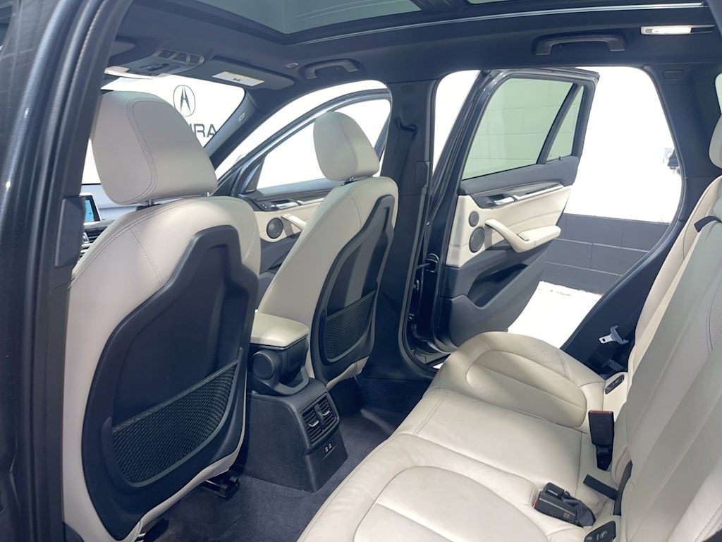 Thumbnail: 2019 BMW X1 - 13