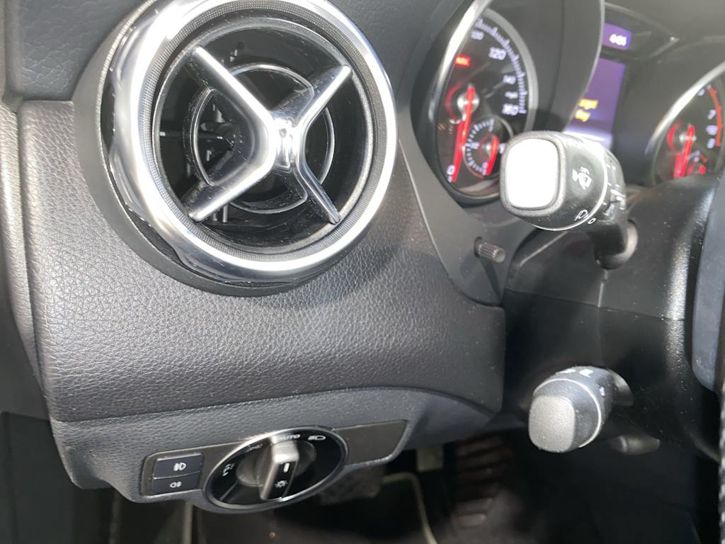 Thumbnail: 2019 Mercedes-Benz GLA - 24