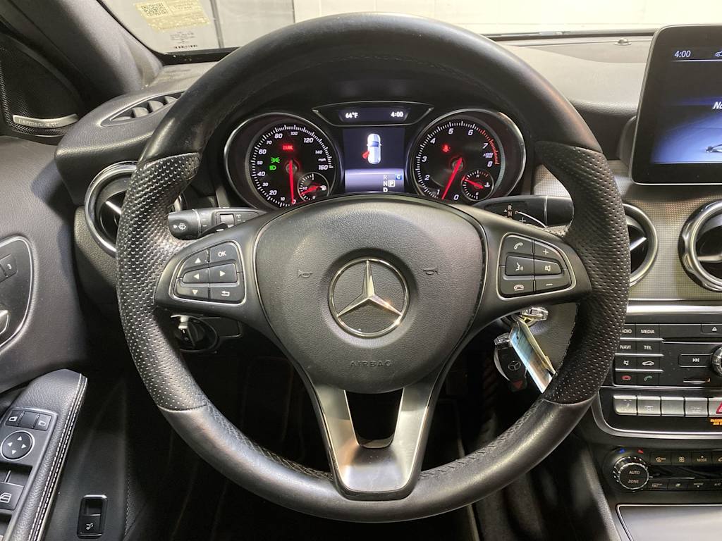 Thumbnail: 2019 Mercedes-Benz GLA - 10