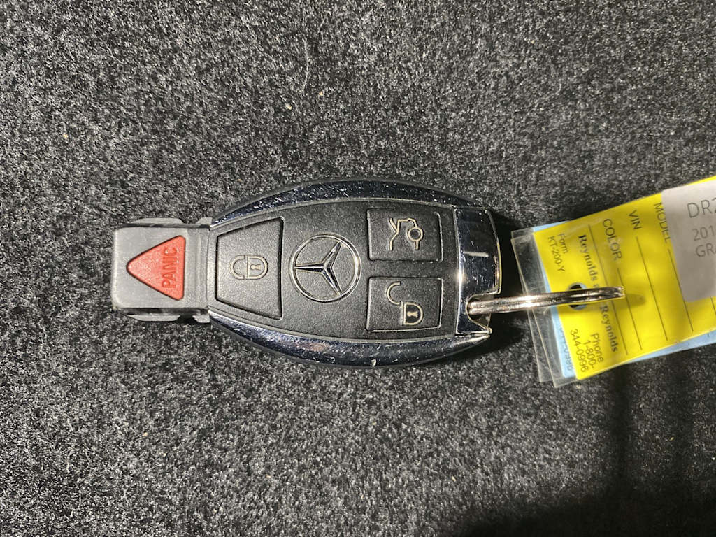 Thumbnail: 2013 Mercedes-Benz C-Class - 17