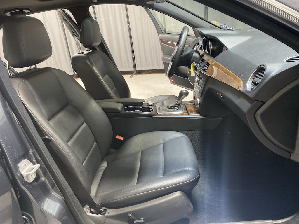 Thumbnail: 2013 Mercedes-Benz C-Class - 20