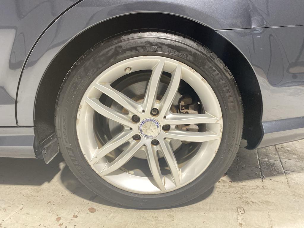 Thumbnail: 2013 Mercedes-Benz C-Class - 8