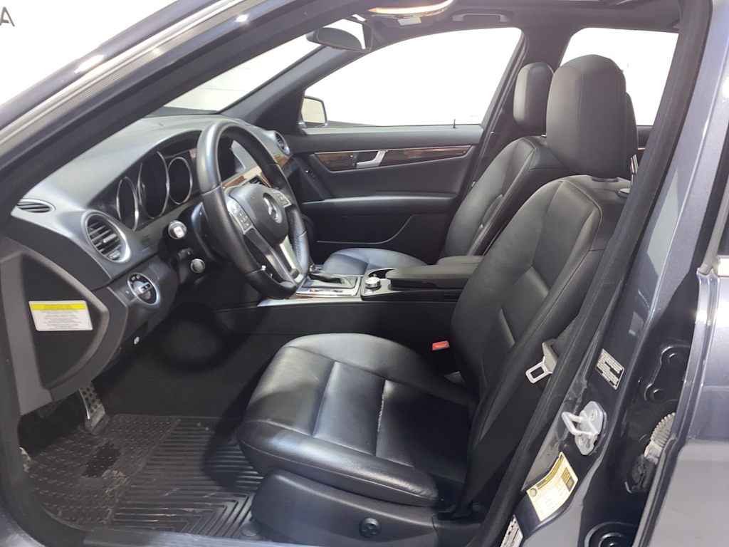 Thumbnail: 2013 Mercedes-Benz C-Class - 11