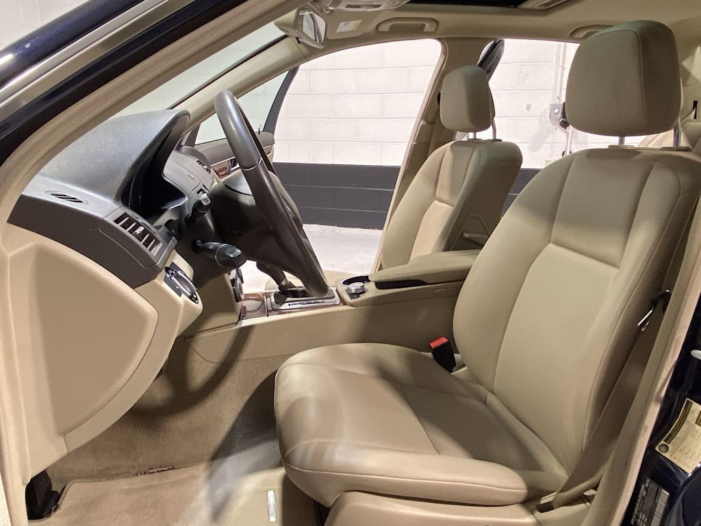 Thumbnail: 2010 Mercedes-Benz C-Class - 11