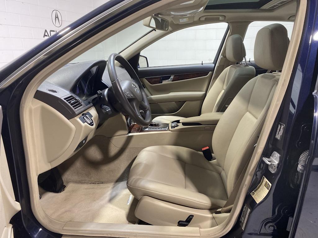 Thumbnail: 2010 Mercedes-Benz C-Class - 10