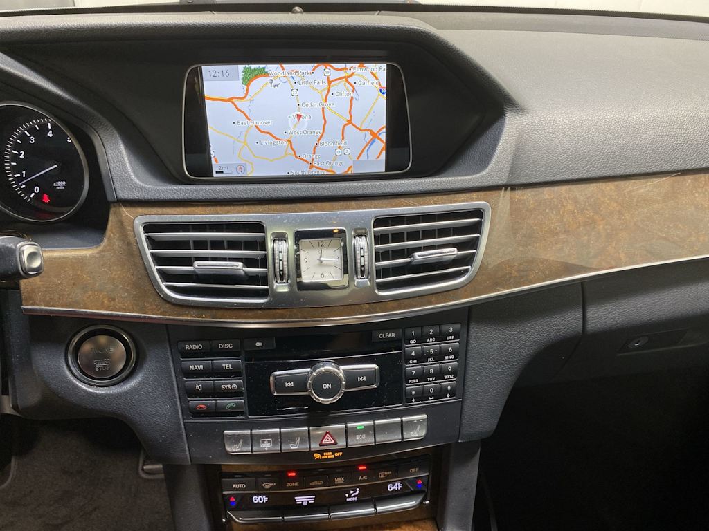 Thumbnail: 2014 Mercedes-Benz E-Class - 14
