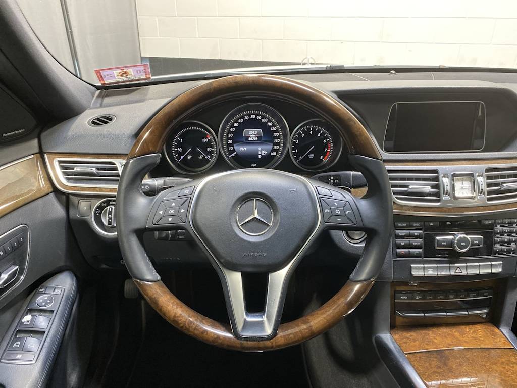 Thumbnail: 2014 Mercedes-Benz E-Class - 10