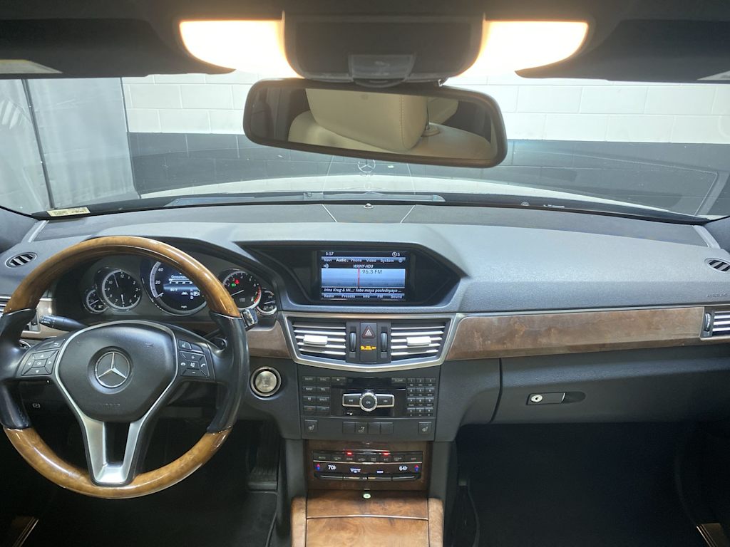 Thumbnail: 2013 Mercedes-Benz E-Class - 2