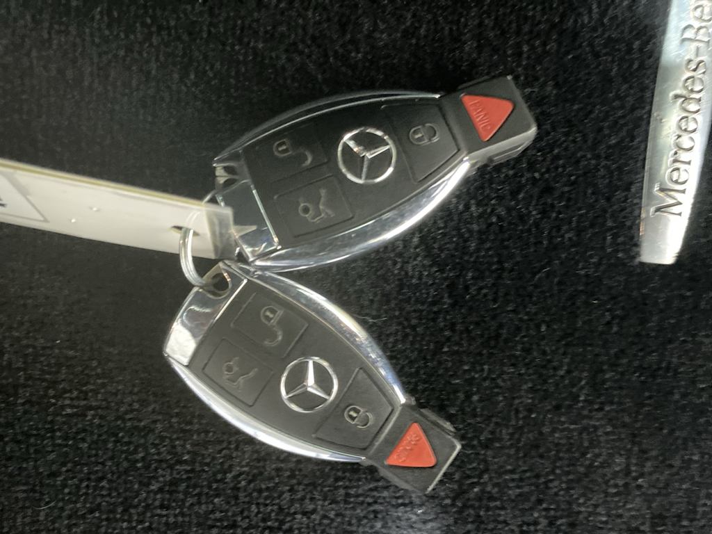 Thumbnail: 2013 Mercedes-Benz E-Class - 17