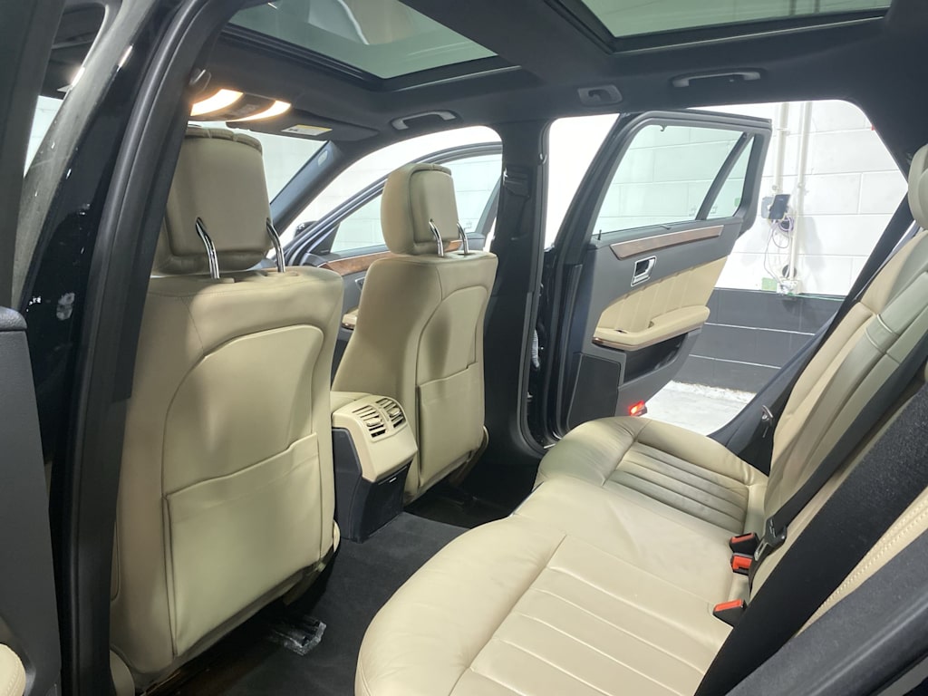 Thumbnail: 2013 Mercedes-Benz E-Class - 13
