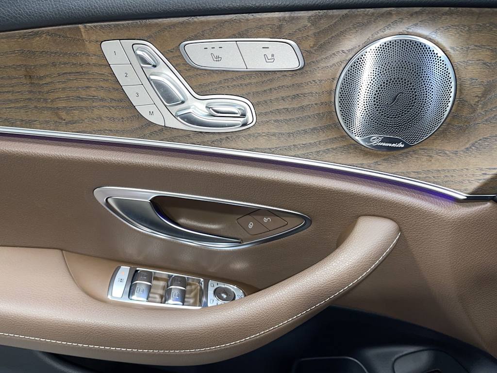 Thumbnail: 2019 Mercedes-Benz E-Class - 23