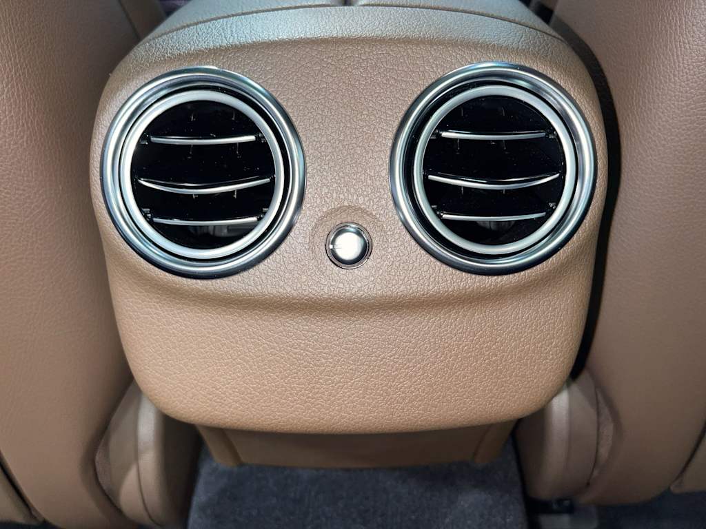 Thumbnail: 2019 Mercedes-Benz E-Class - 25