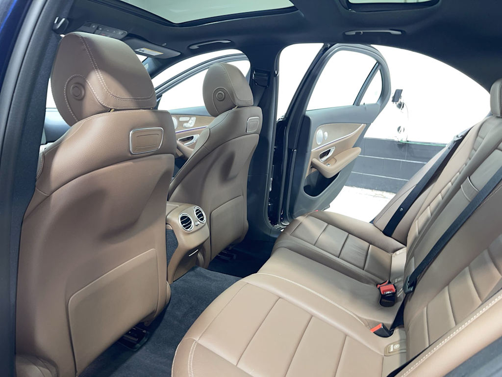 Thumbnail: 2019 Mercedes-Benz E-Class - 12