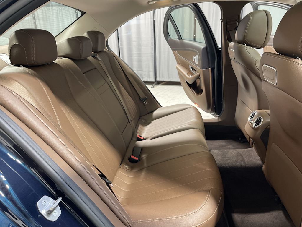 Thumbnail: 2018 Mercedes-Benz E-Class - 19