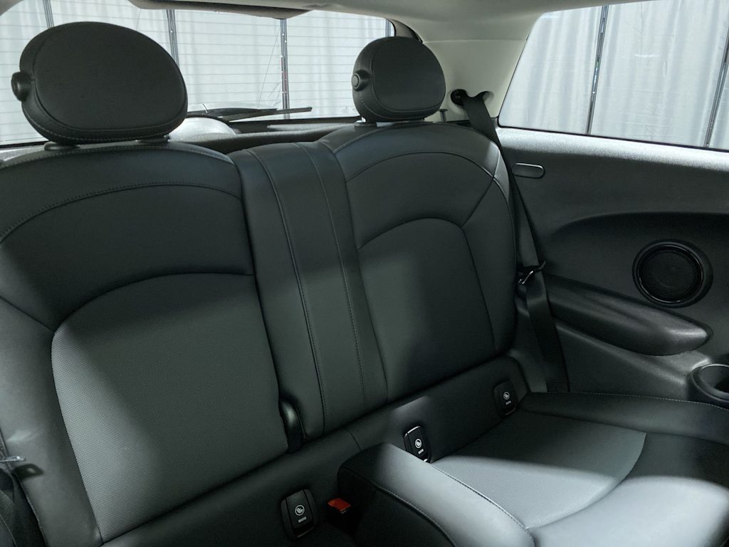 Thumbnail: 2023 MINI Cooper - 20