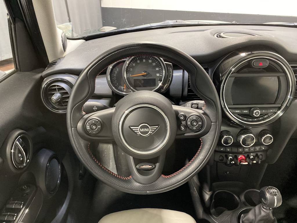 Thumbnail: 2019 MINI Cooper - 10